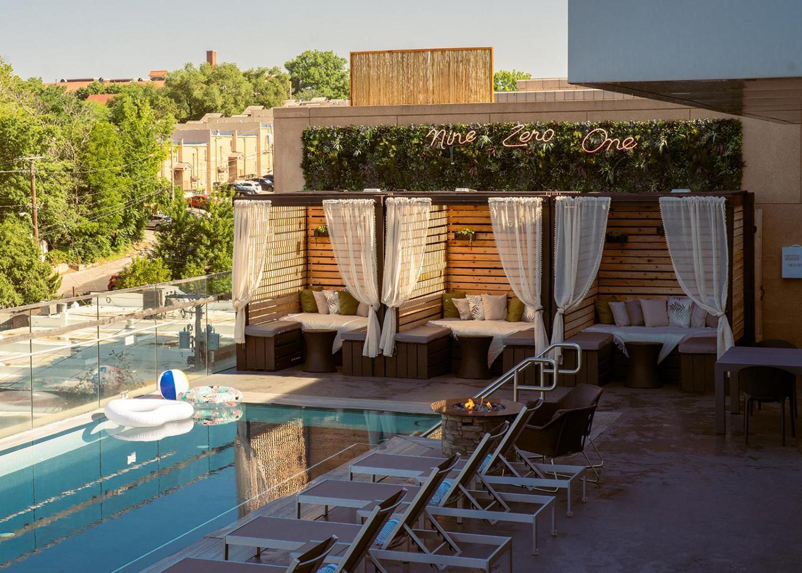 The Fontaine Hotel Kansas City Exterior photo